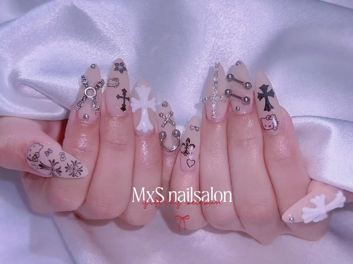 ネイル ハンドネイル ハンドケア Sol Nail ミネのネイルデザイン