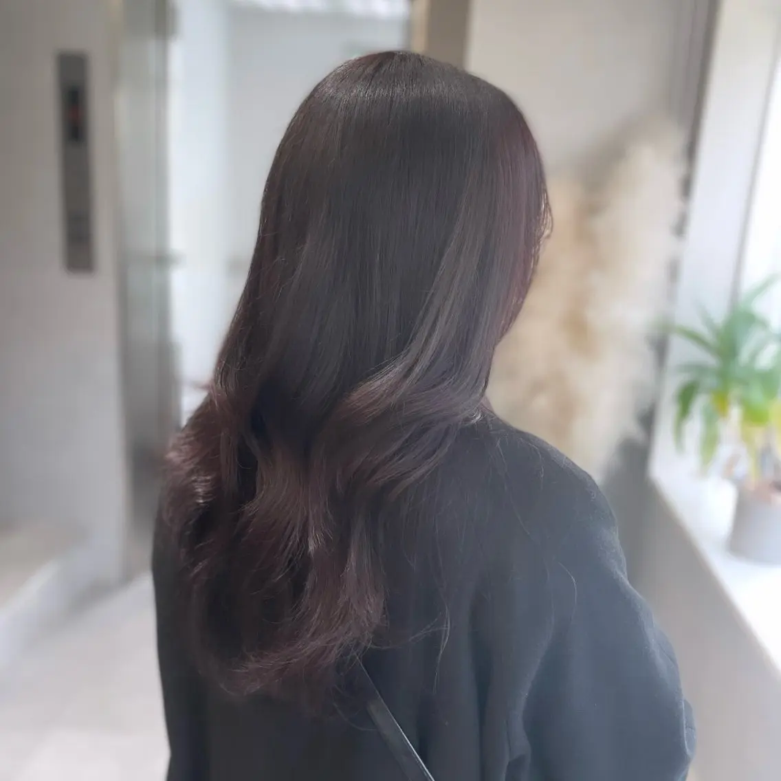 ロング カラー ブリーチ ラベンダーカラー ヘアカラー Rui/透明感カラー 暖色/レイヤーカットのヘアスタイル
