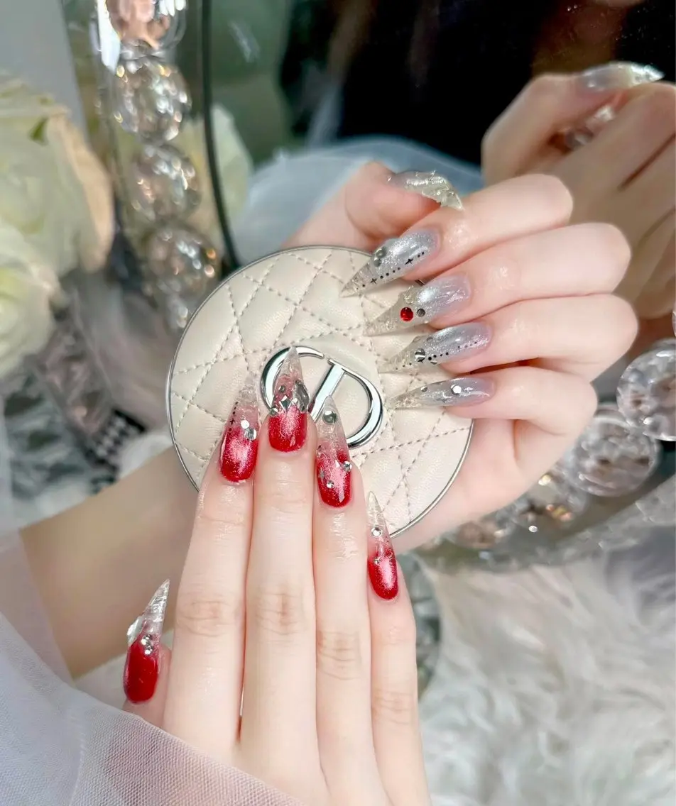 ネイル アートネイル フラッシュネイル ジェルネイル ガーリー 氷ネイル・うるうるネイル ハンドネイル Nova Nailのネイルデザイン