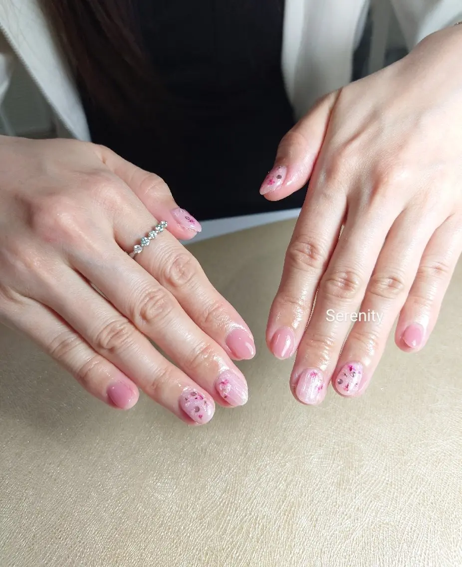 ネイル 持ち込み ピンク 春ネイル nail  serenityのネイルデザイン