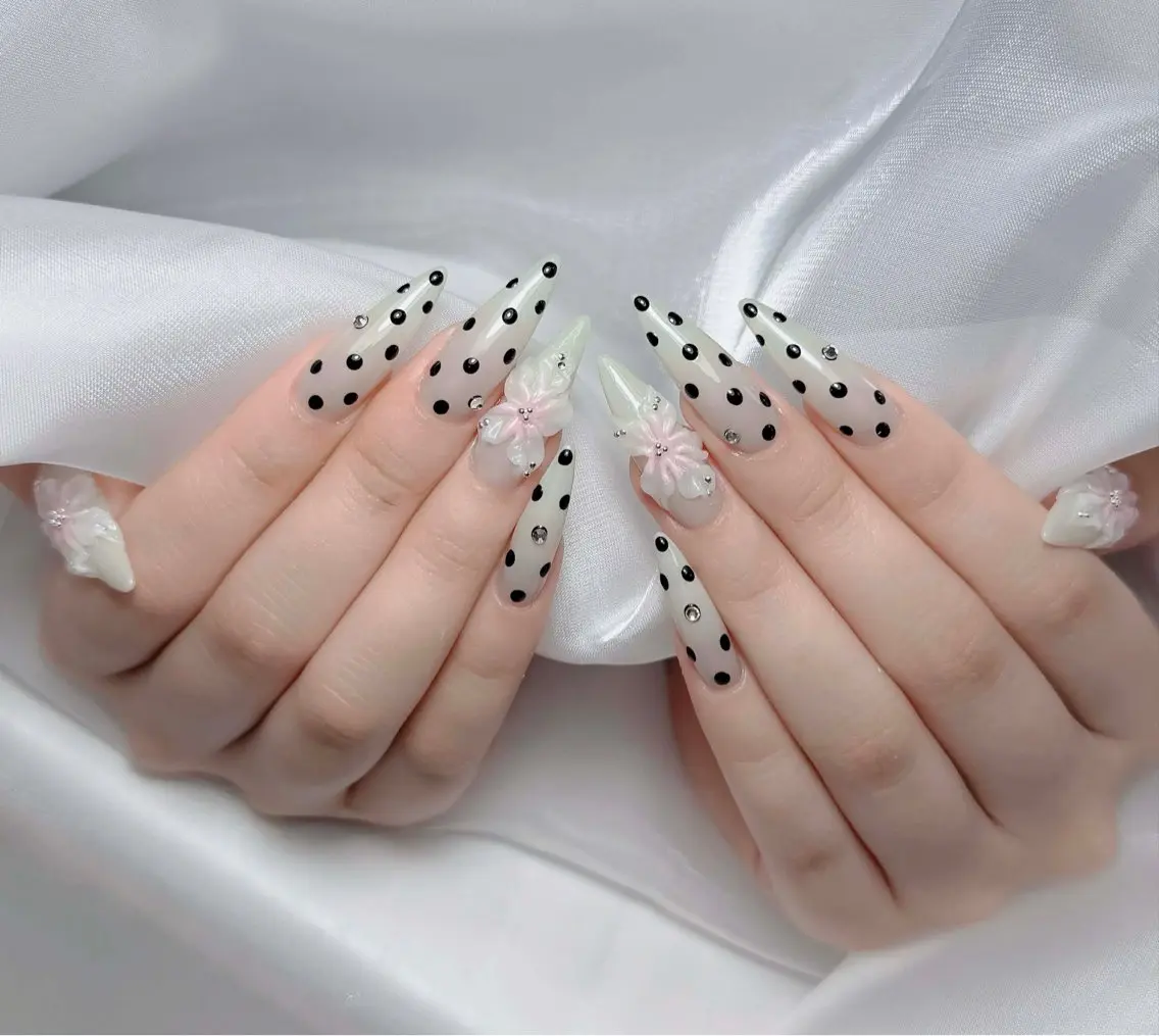 ネイル アートネイル 韓国ネイル 持ち込み ワンホンネイル ハンドネイル Lenie Nail Salonのネイルデザイン