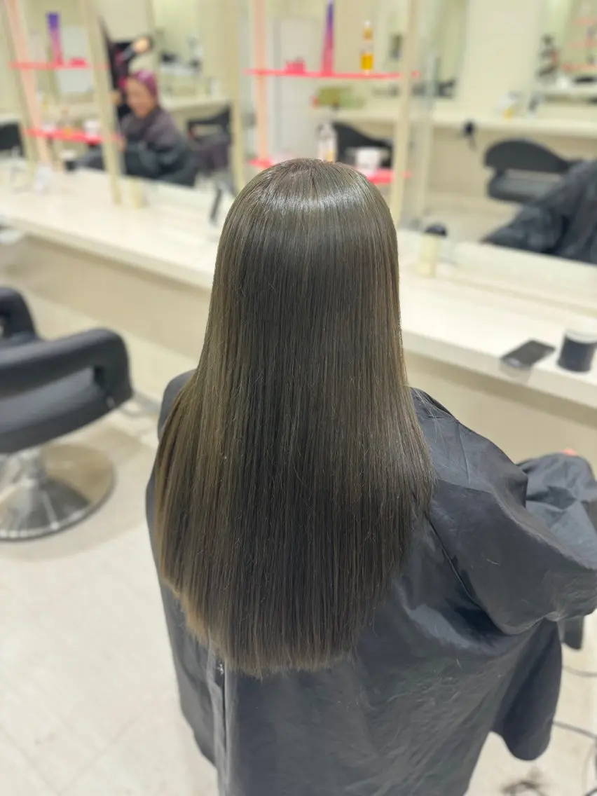ロング カラー ヘアカラー 🤍韓国大人っぽ ベージュMAI🤍のヘアスタイル