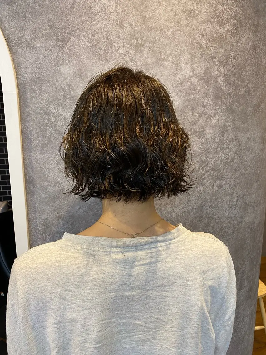 ショート ボブ 大人レイヤー/柔らか グレージュ/川緑一吹のヘアスタイル