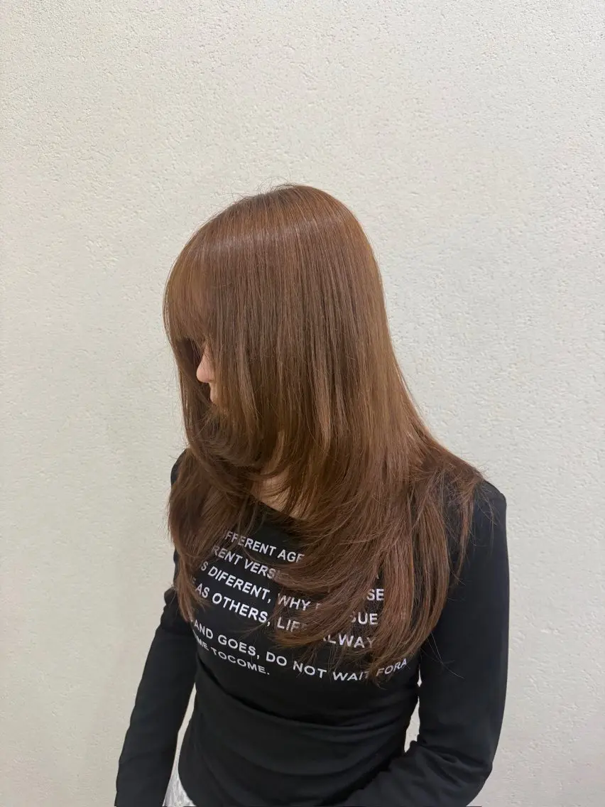 セミロング カラー ヘアカラー C H i R iのヘアスタイル