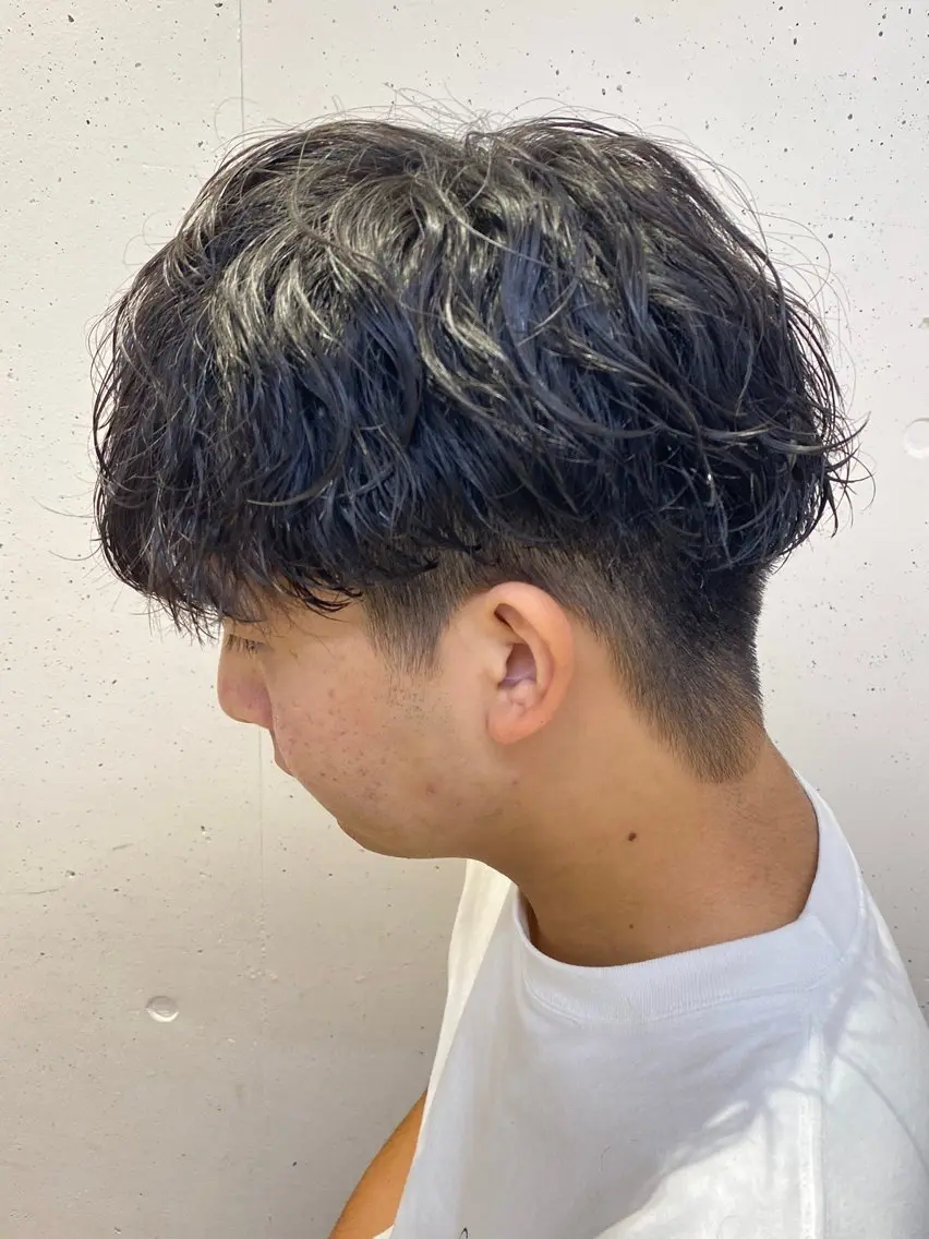 パーマ 赤嶺 毅史のヘアスタイル