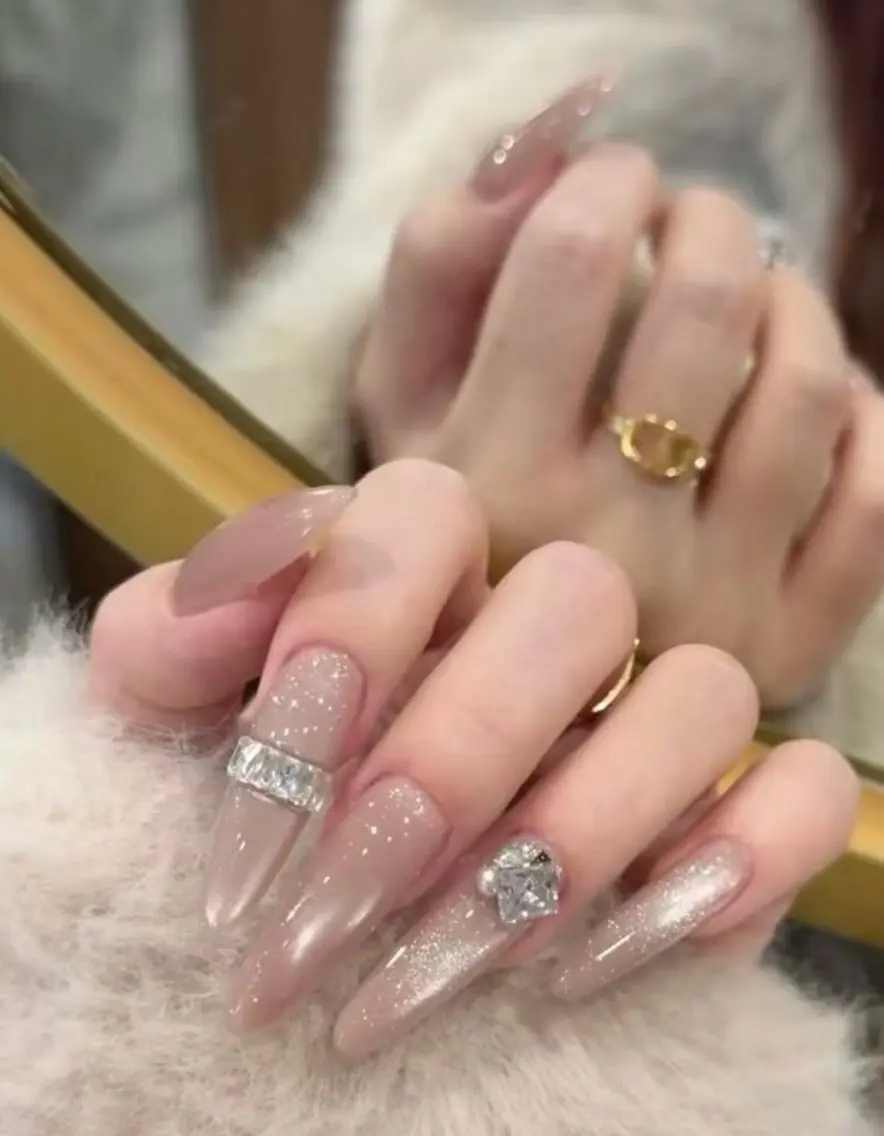 ネイル ネイルチップ xie qunのネイルデザイン
