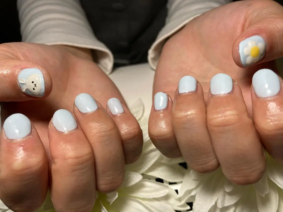 ショート ネイル ハンドネイル ✴︎ Delightのネイルデザイン