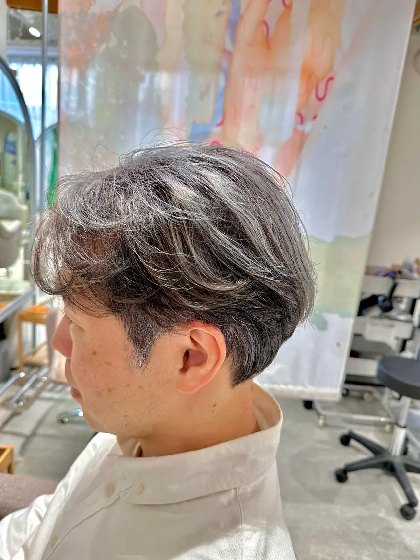 ショート カラー メンズ メンズハイライト ハイライトカラー ハイライト カット ヘアカラー 💎メンズパーマ特化 🥇メンズのプロのヘアスタイル