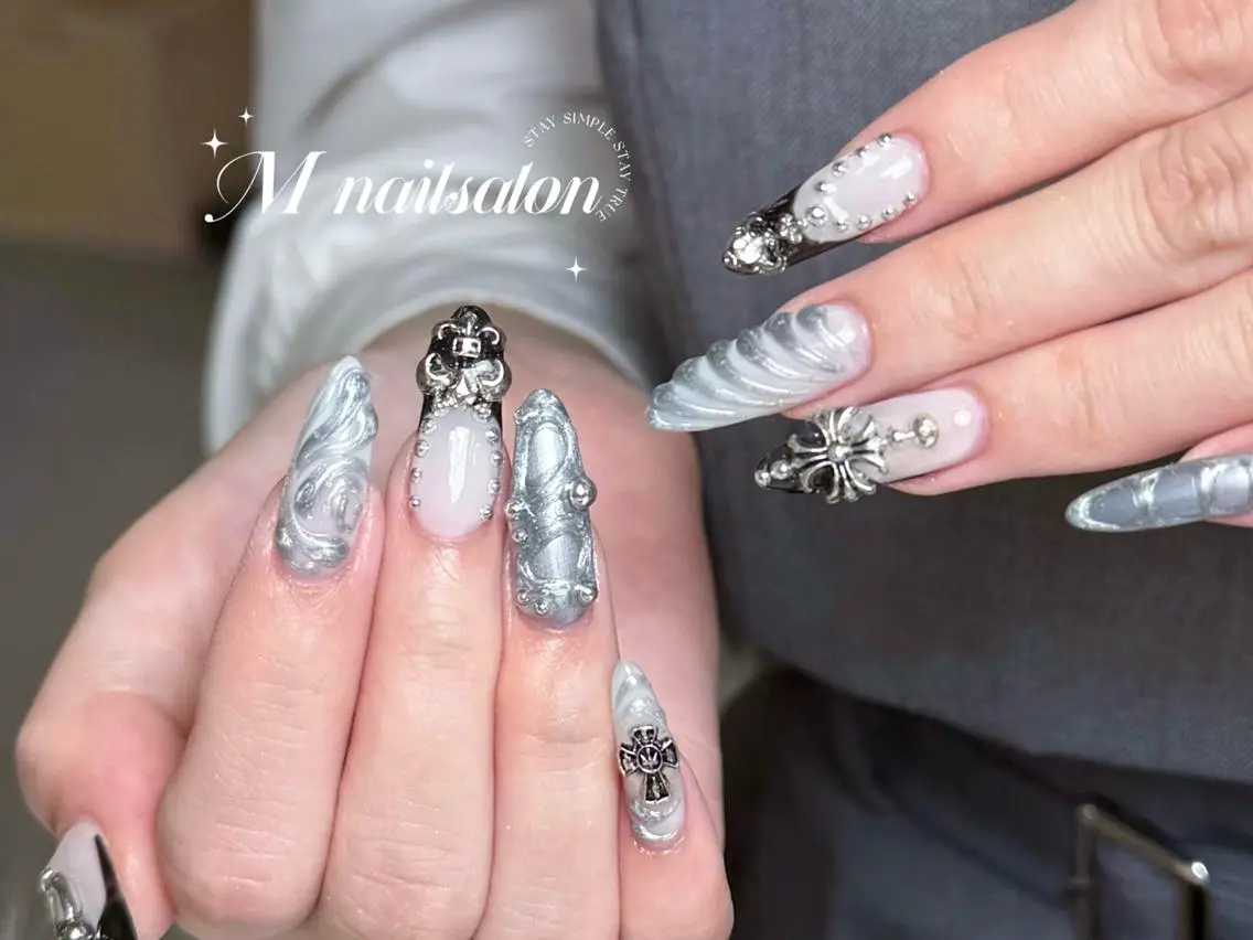 ネイル M🌷nail 長さだし専門店のネイルデザイン