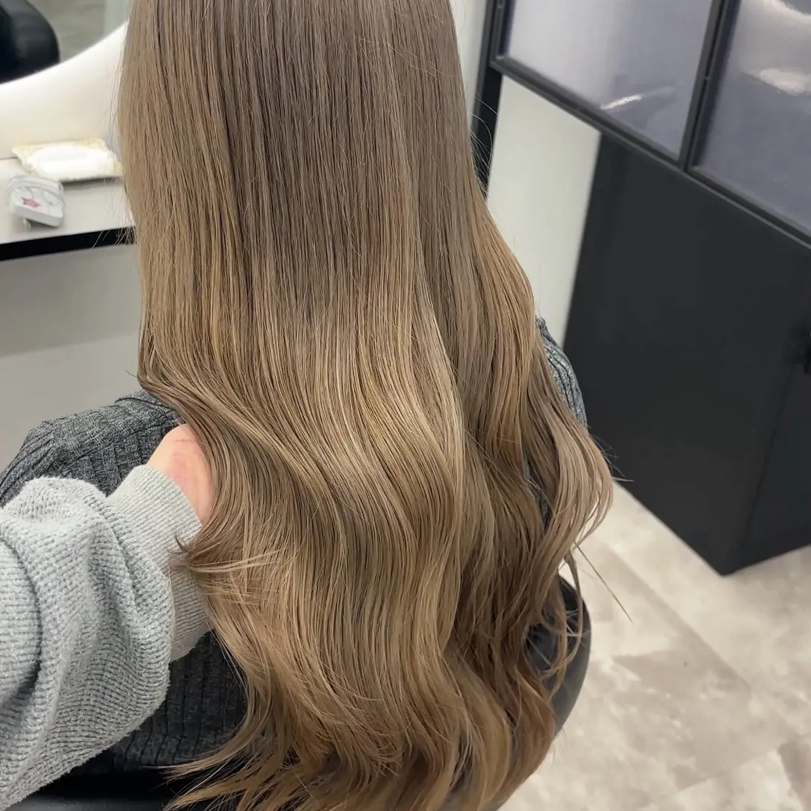 ロング カラー ヘアカラー Ren. 🦋デザインカラーのヘアスタイル