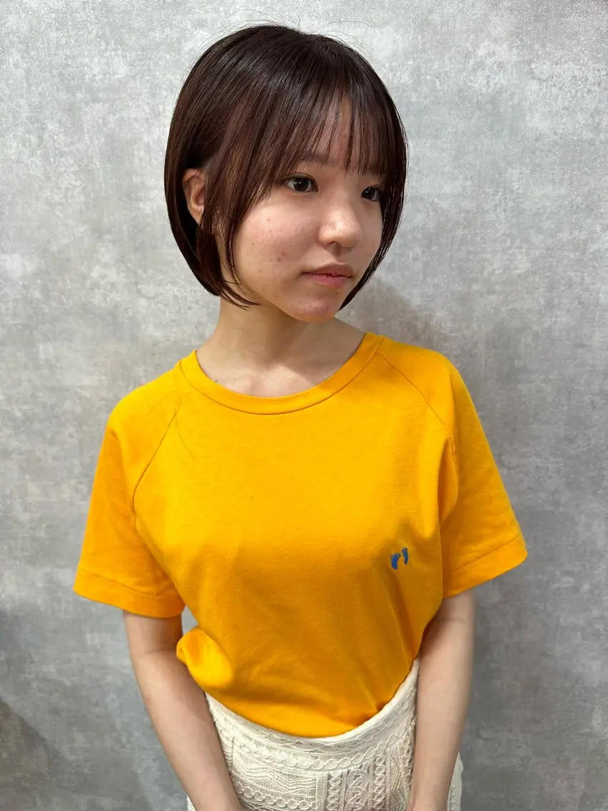 ショート 切りっぱなしボブ ショートボブ ハンサムショート 丸みショート ボブ カット ヘアカラー トリートメント モテ髪/ボブ/ショー ト/アダチフウトのヘアスタイル