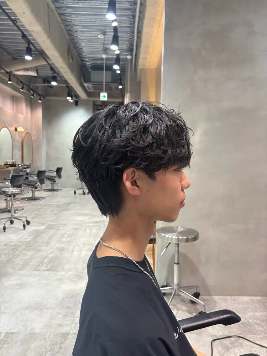 当店スタイリストカット+シャドウパーマ🌀の写真