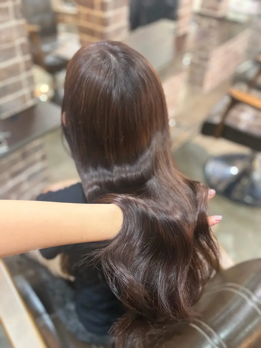 ロング カラー ブラウンカラー ヘアカラー 縮毛矯正/暖色系 /徳田真緒のヘアスタイル