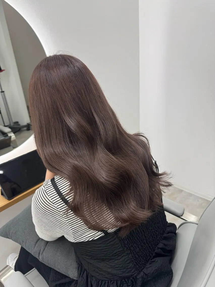 ロング ハイライト カット ヘアカラー トリートメント レイヤーカット ベージュ/KANAのヘアスタイル
