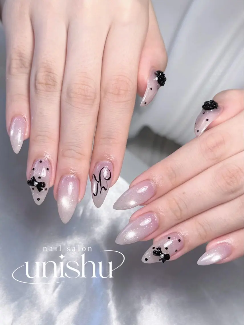 ネイル ジェルネイル キラキラネイル 韓国ネイル ロングネイル ワンホンネイル nail salon unishuのネイルデザイン
