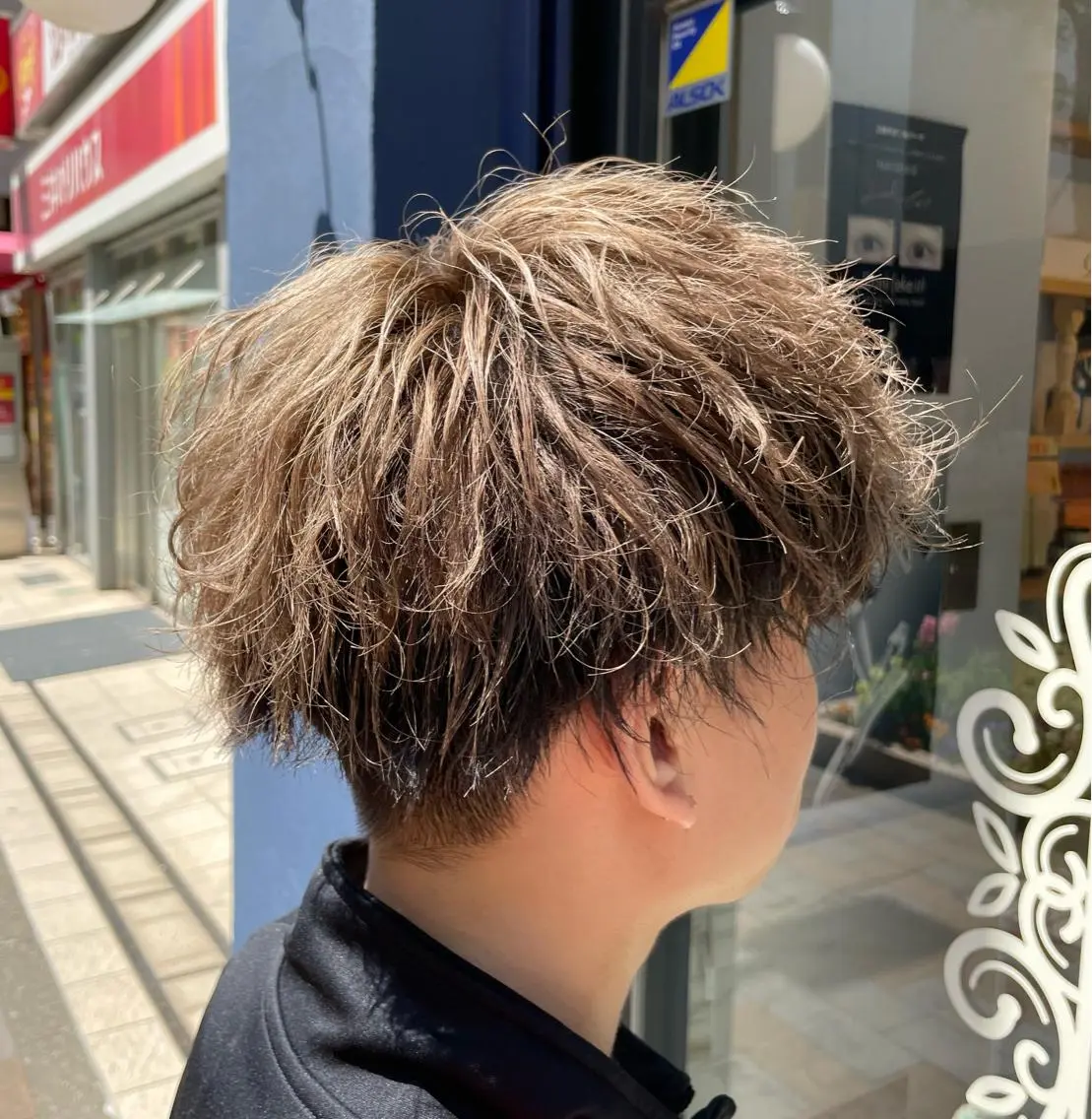メンズ メンズブリーチ メンズインナーカラー メンズ韓国風 マッシュ メンズパーマ 大宮/メンズパーマ 関勇也のヘアスタイル