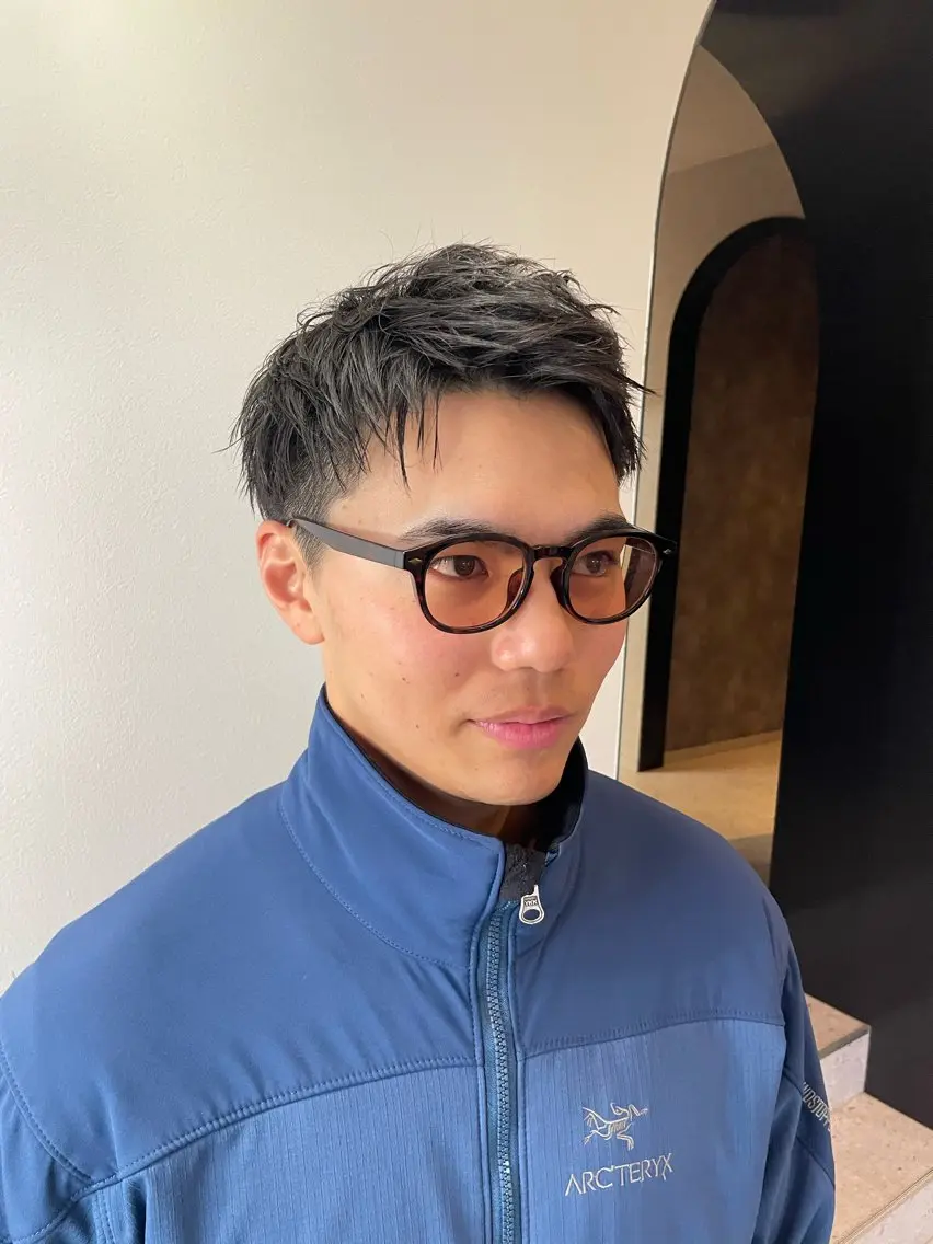 ショート メンズ 刈り上げ カット 宇野 颯太のヘアスタイル