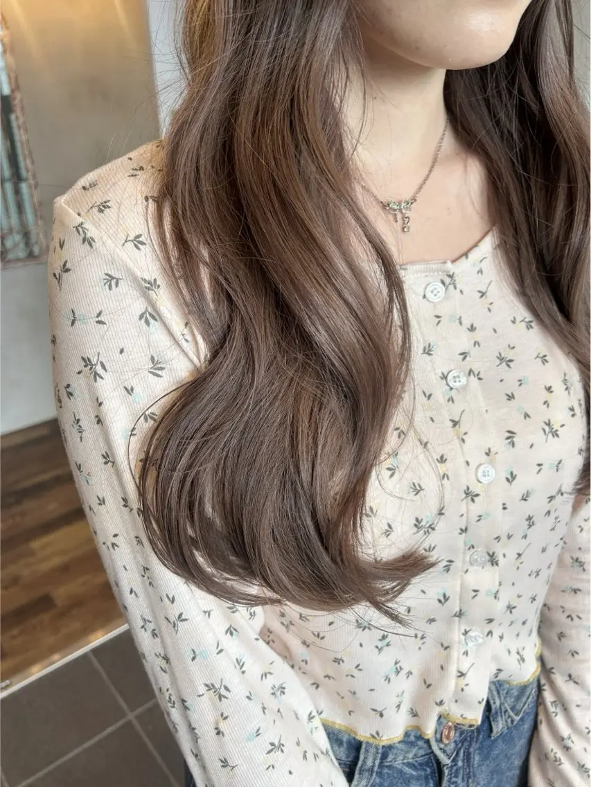 ロング カラー ヘアカラー Embellir🍨 サアヤのヘアスタイル