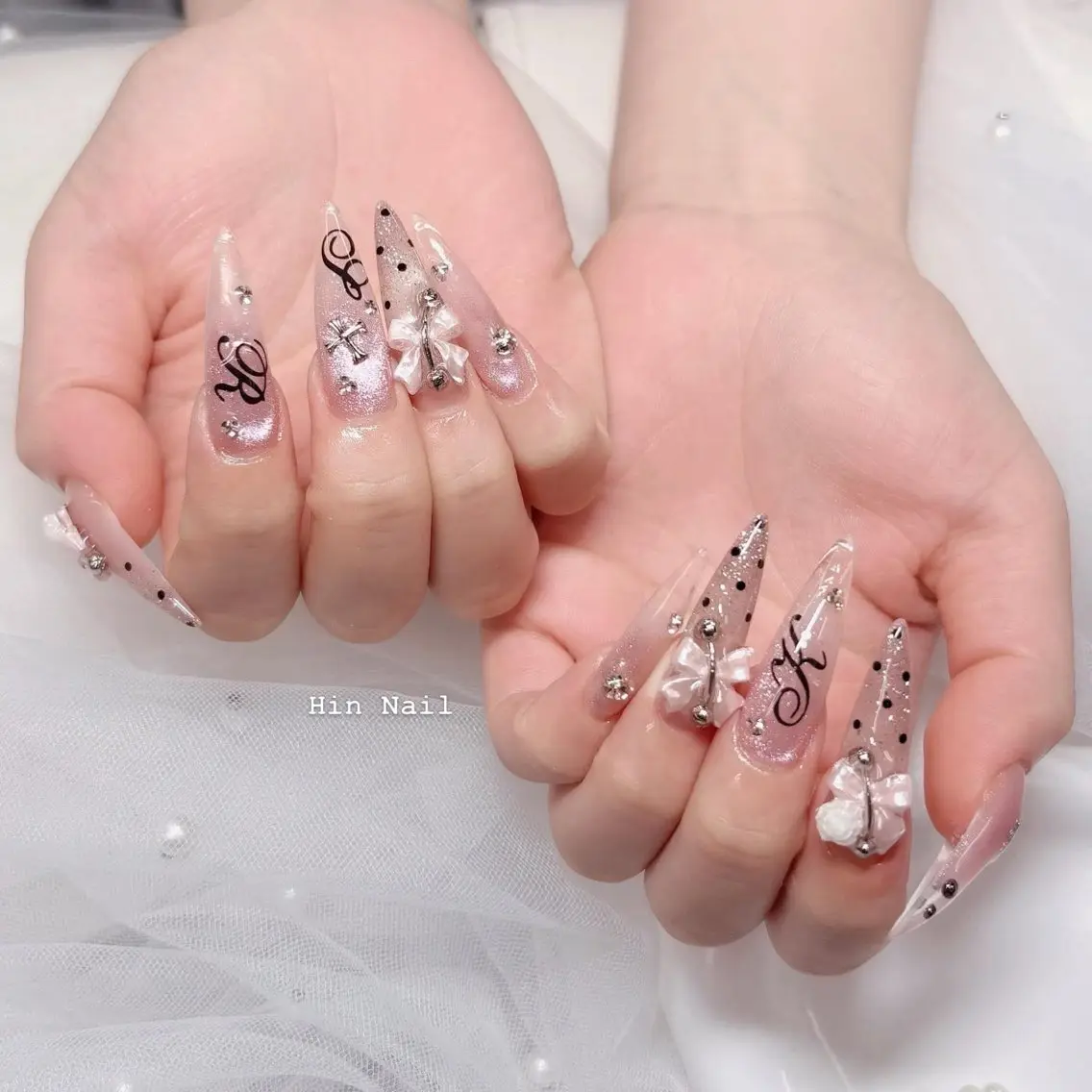 ネイル ハンドネイル HIN NAILのネイルデザイン