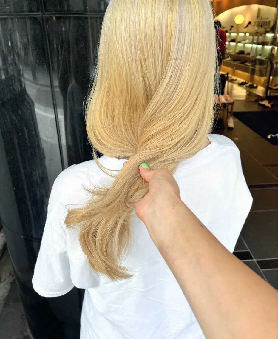 セミロング カラー 似合わせカット Rinka🌻のヘアスタイル