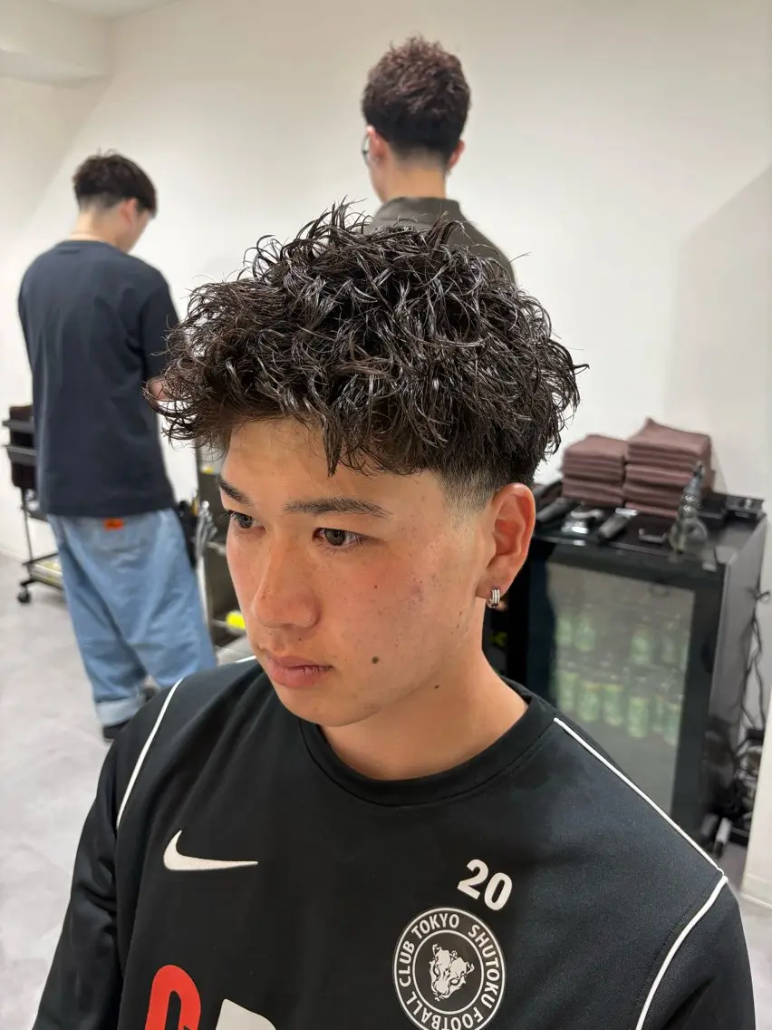 ショート パーマ メンズ メンズパーマ カット パーマ 深澤 知樹のヘアスタイル