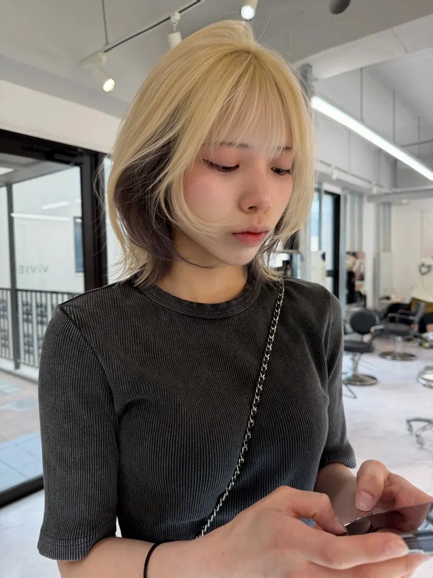 ミディアム カラー ベージュカラー ブリーチ ケアブリーチ デザインカラー ダブルカラー ヘアカラー トリートメント TATSUブリーチ/ ミルクティーベージュのヘアスタイル