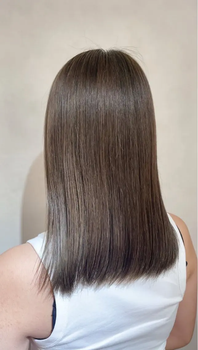 ミディアム カラー 蓮 華のヘアスタイル