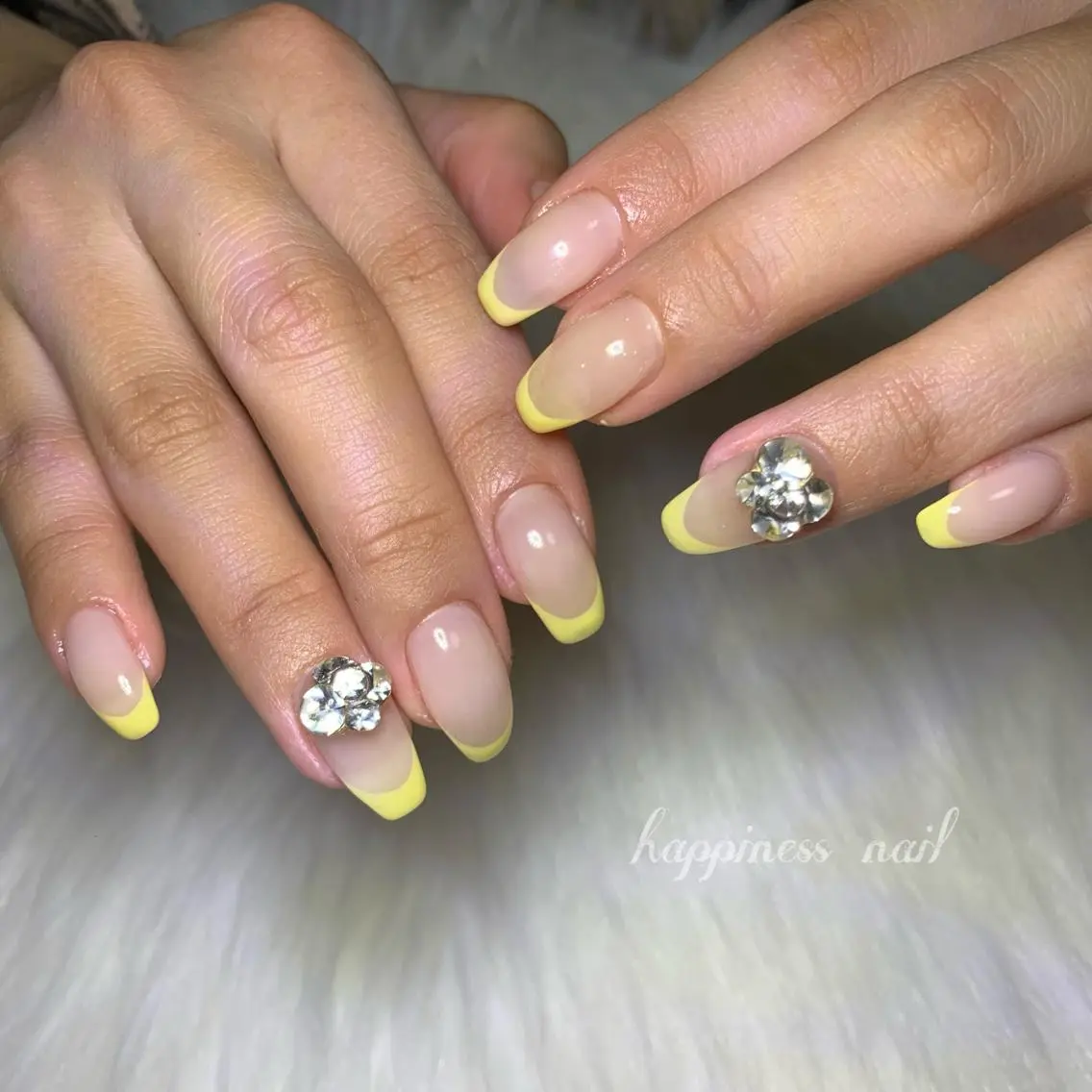 ネイル チークネイル フレンチネイル スカルプネイル ワンホンネイル happiness nailのネイルデザイン