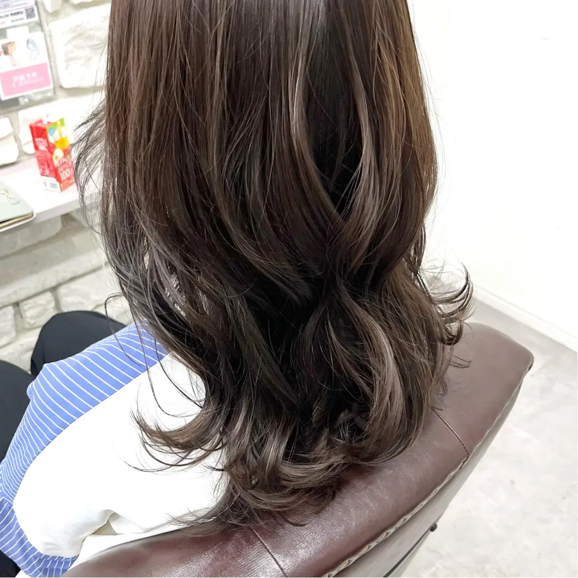 ロング カラー ブラウンカラー ラベンダーカラー カット ヘアカラー トリートメント 天王寺韓国ヘア 小山歓実のヘアスタイル