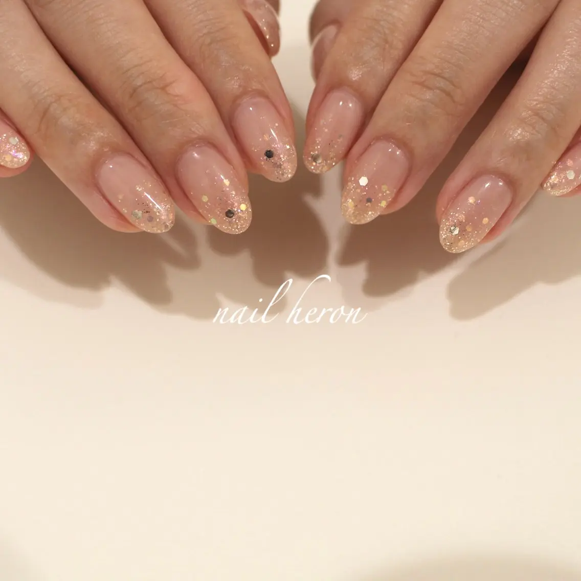 ネイル ラメ(グリッター) ハンドネイル saki_ nail heronのネイルデザイン