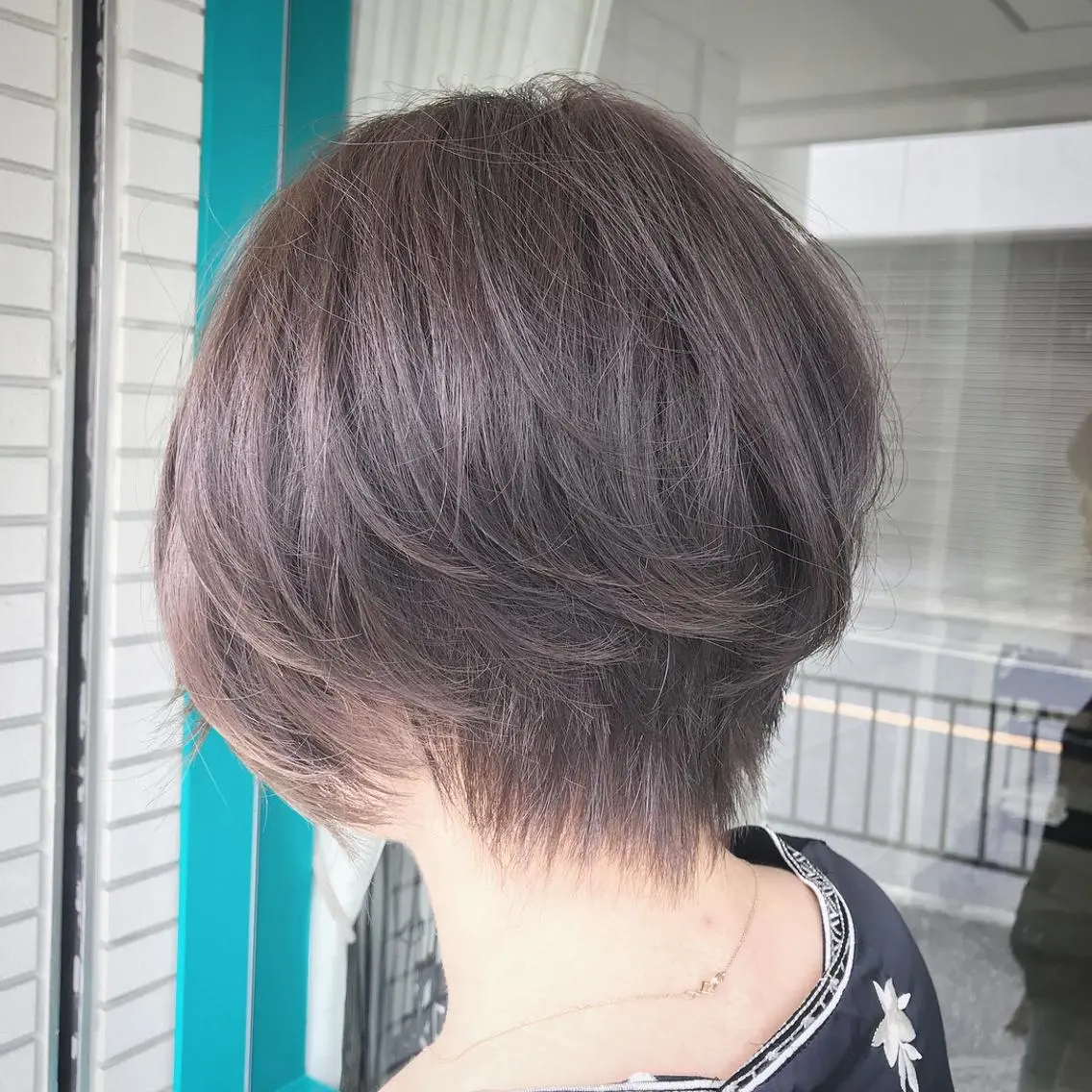 ショート カラー ブリーチ グレージュ マンツーマン/透明感 foi hairのヘアスタイル
