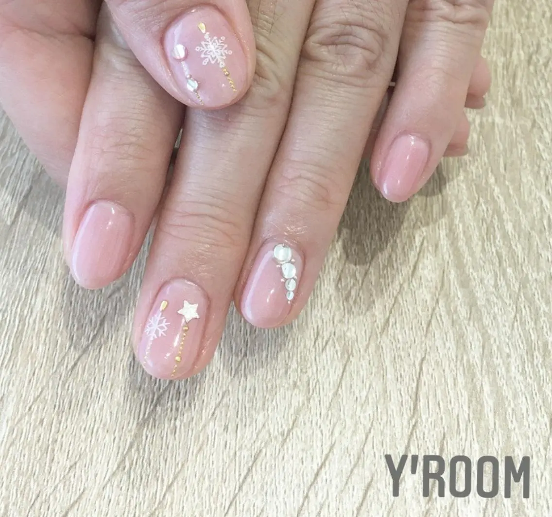ネイル ジェルネイル ニュアンスネイル ワンカラーネイル パラジェル 夏ネイル ハンドネイル YUKA （ネイリスト）のネイルデザイン