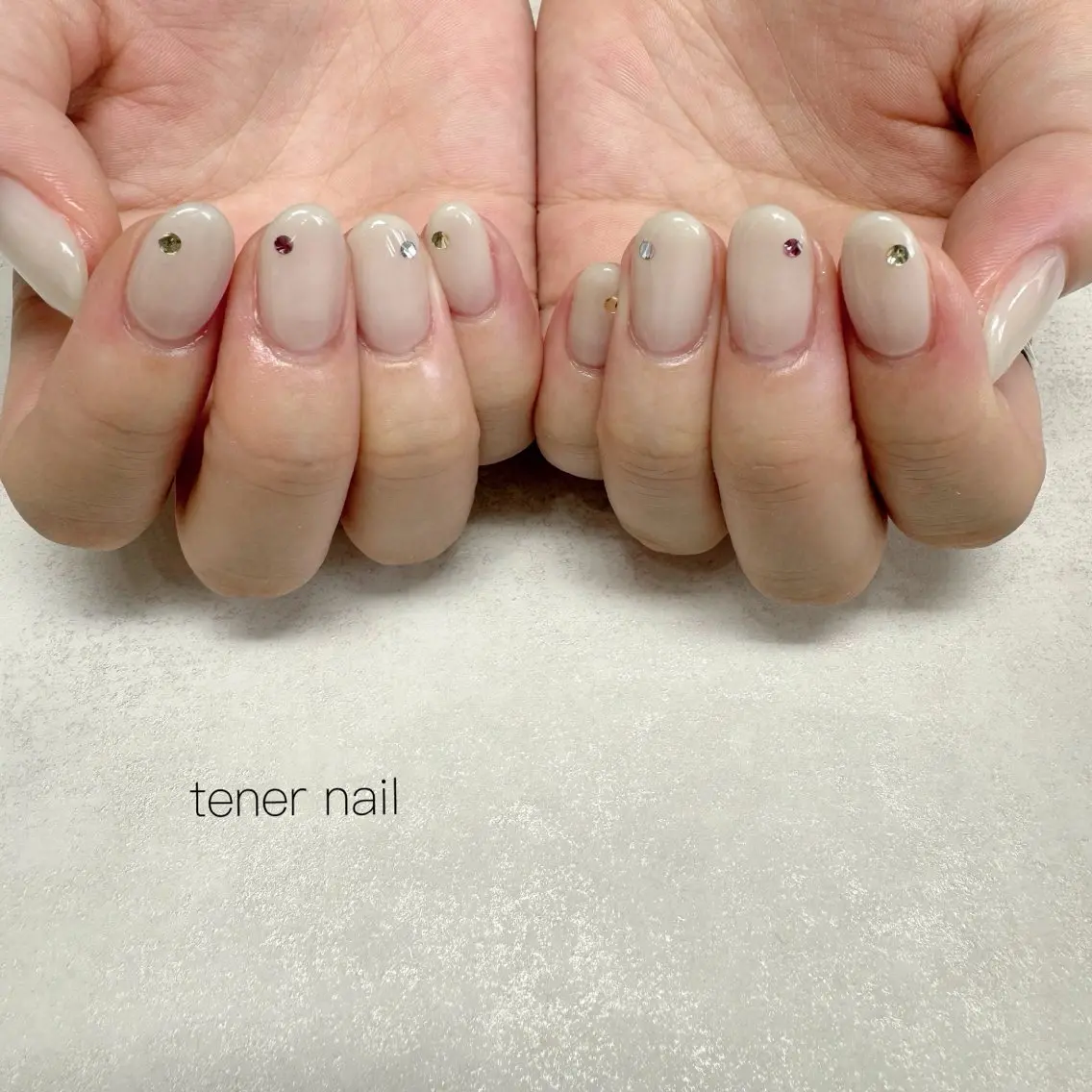 ネイル ワンカラーネイル ストーンネイル ハンドネイル テネルネイル tener nailのネイルデザイン