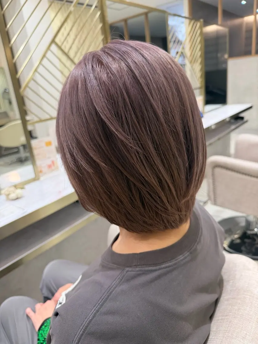 ミディアム カラー ブリーチ ダブルカラー グレージュ ラベンダーカラー ラベンダーグレージュ ヘアカラー 渡辺　亮/髪質改善 白髪ぼかしハイライトのその他イメージ