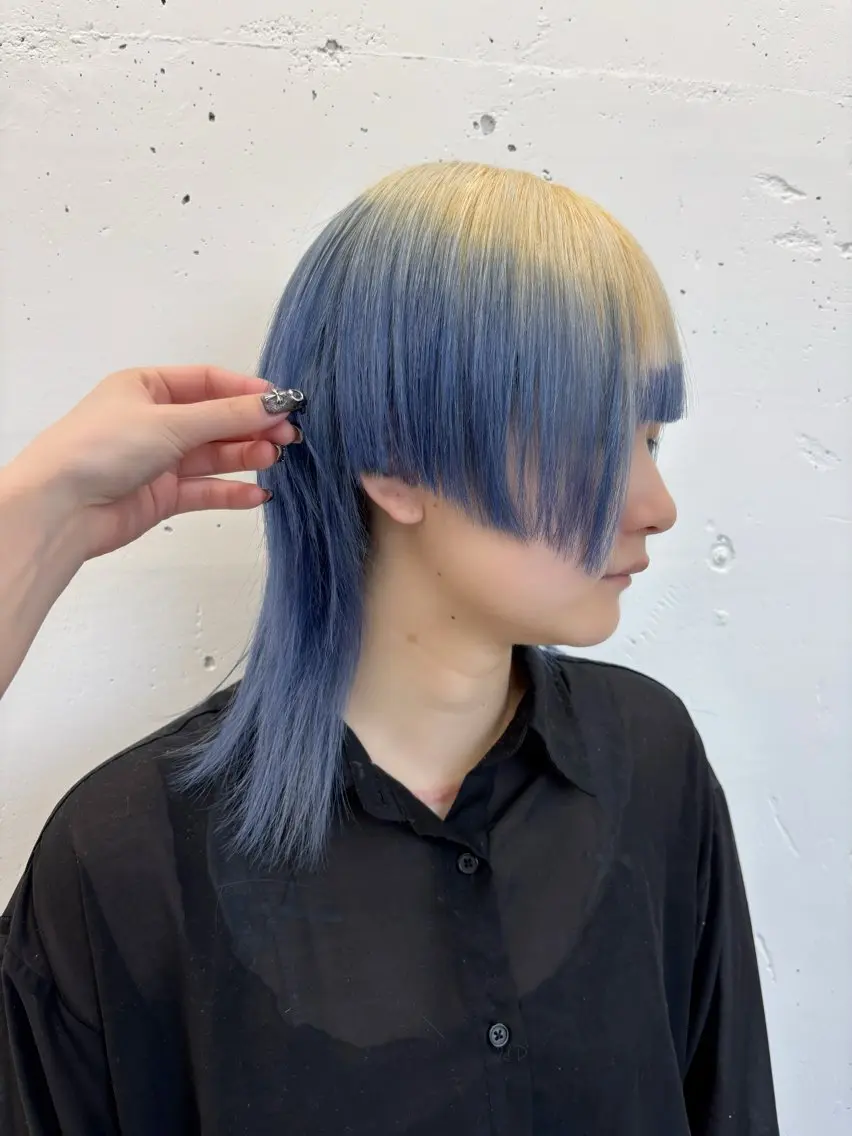 ミディアム カラー ブルーカラー 🫧‪Ameri🫧 Emma ecoleのヘアスタイル