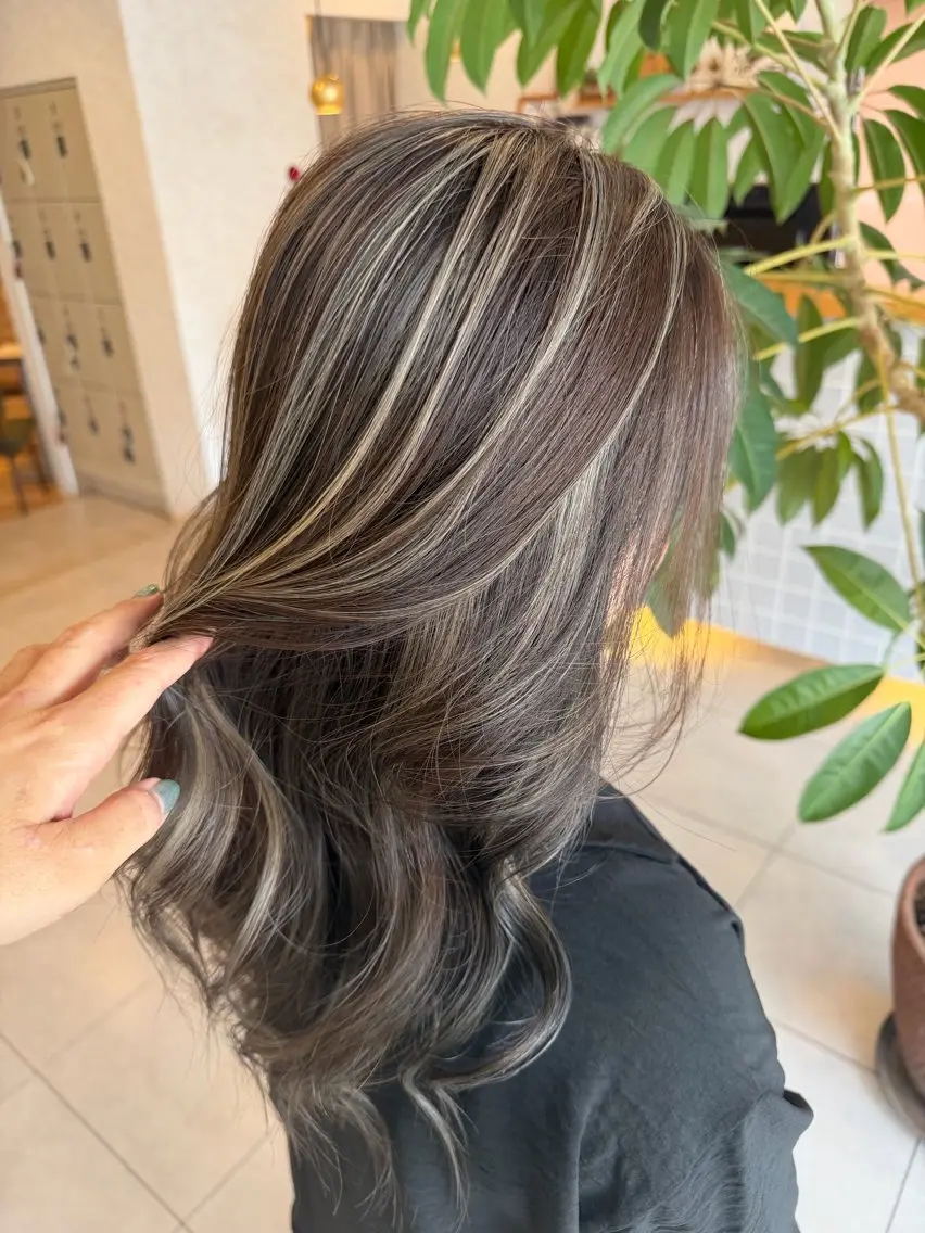 ロング カット ヘアカラー 福井 珠乃のヘアスタイル