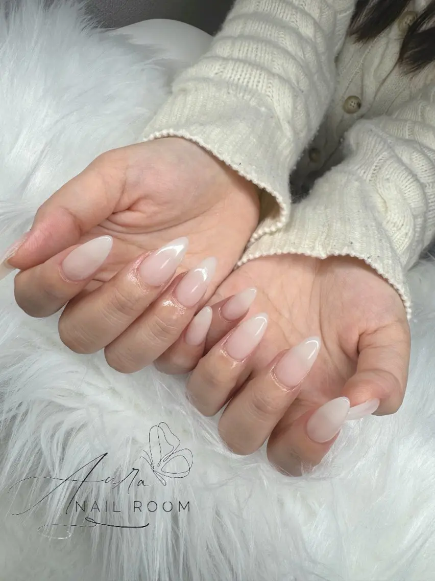 ネイル Luna (Aura nail room)のネイルデザイン