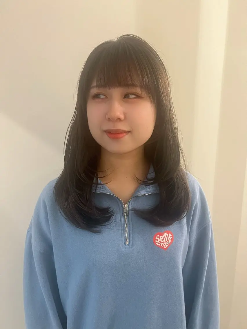 ロング カラー レイヤーカット カット ヘアカラー トリートメント 工藤 梨花のヘアスタイル