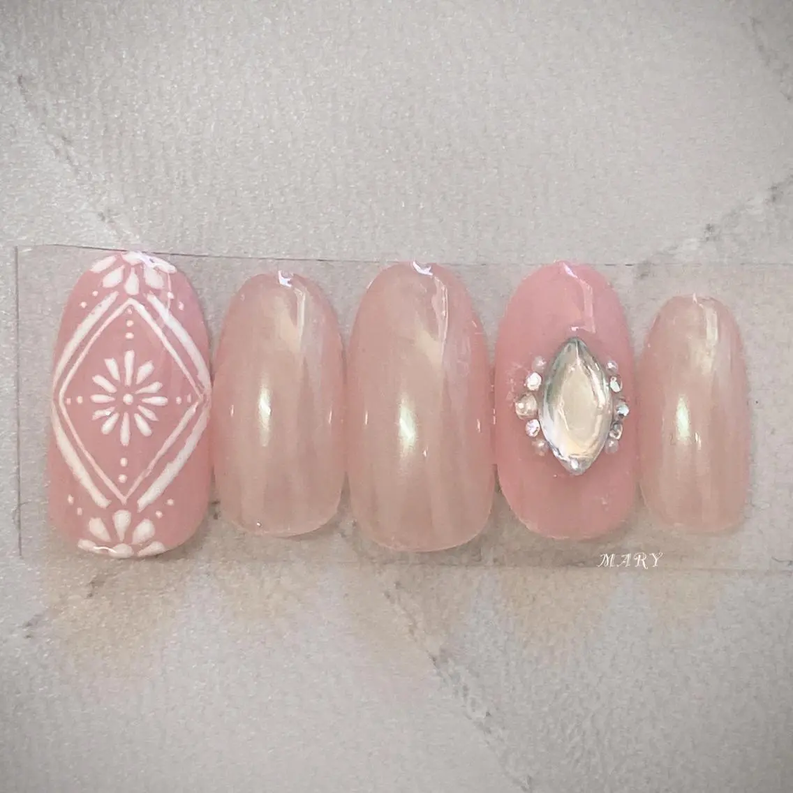 ネイル アートネイル オーロラネイル ニュアンスネイル ワンカラーネイル ピンク ハンドネイル Mary nail .narumiのネイルデザイン