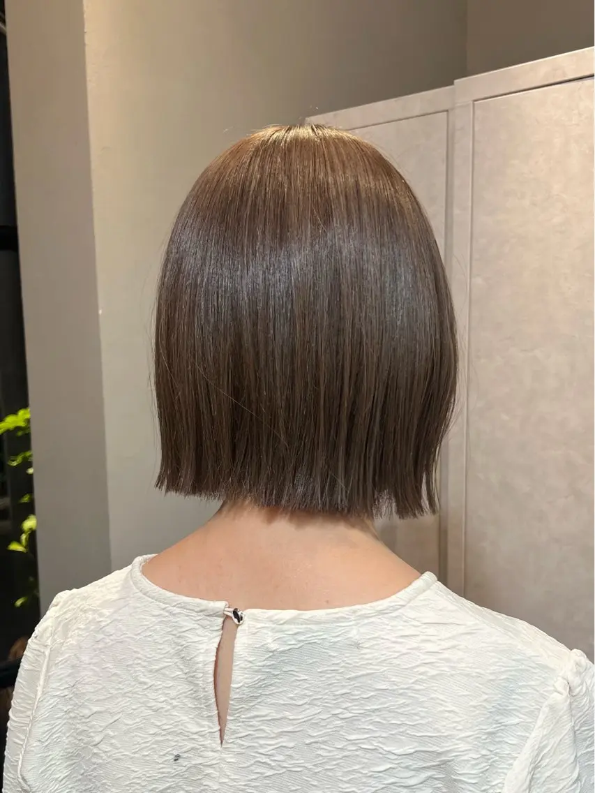 ショート カラー 切りっぱなしボブ ボブ 神戸ボブ✂️ ioe三宮/田 伸佳のヘアスタイル
