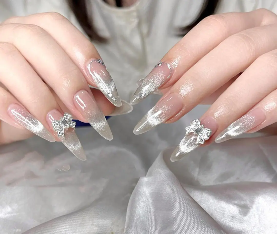 ネイル HIN NAILのネイルデザイン