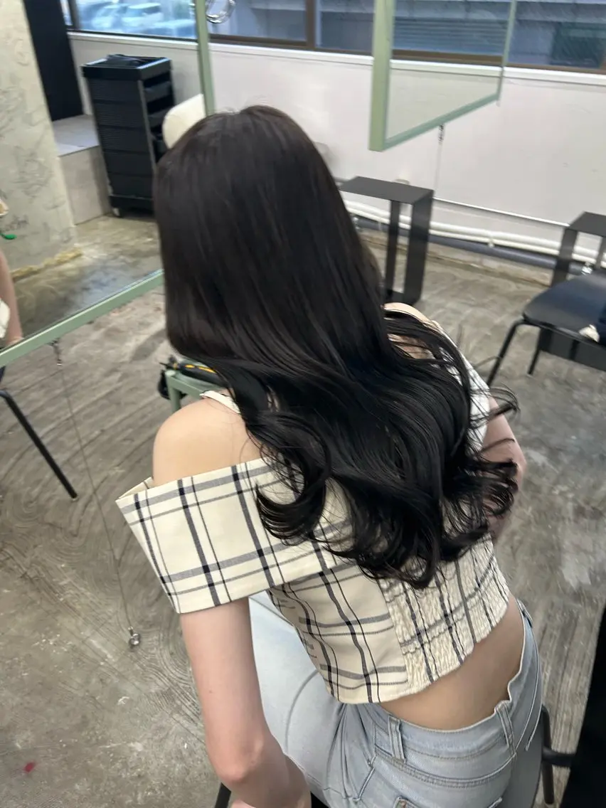 ロング カラー 黒髪 透明感カラー ヘアカラー トリートメント Koto🌿 ブリーチなしカラーのヘアスタイル