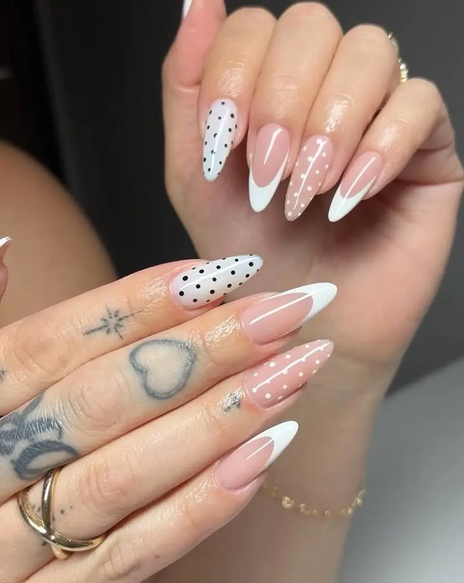 ネイル アートネイル 長さ出し ジェルネイル キラキラネイル 韓国ネイル ハンドネイル ハンドケア Rina Nail.Novaのネイルデザイン