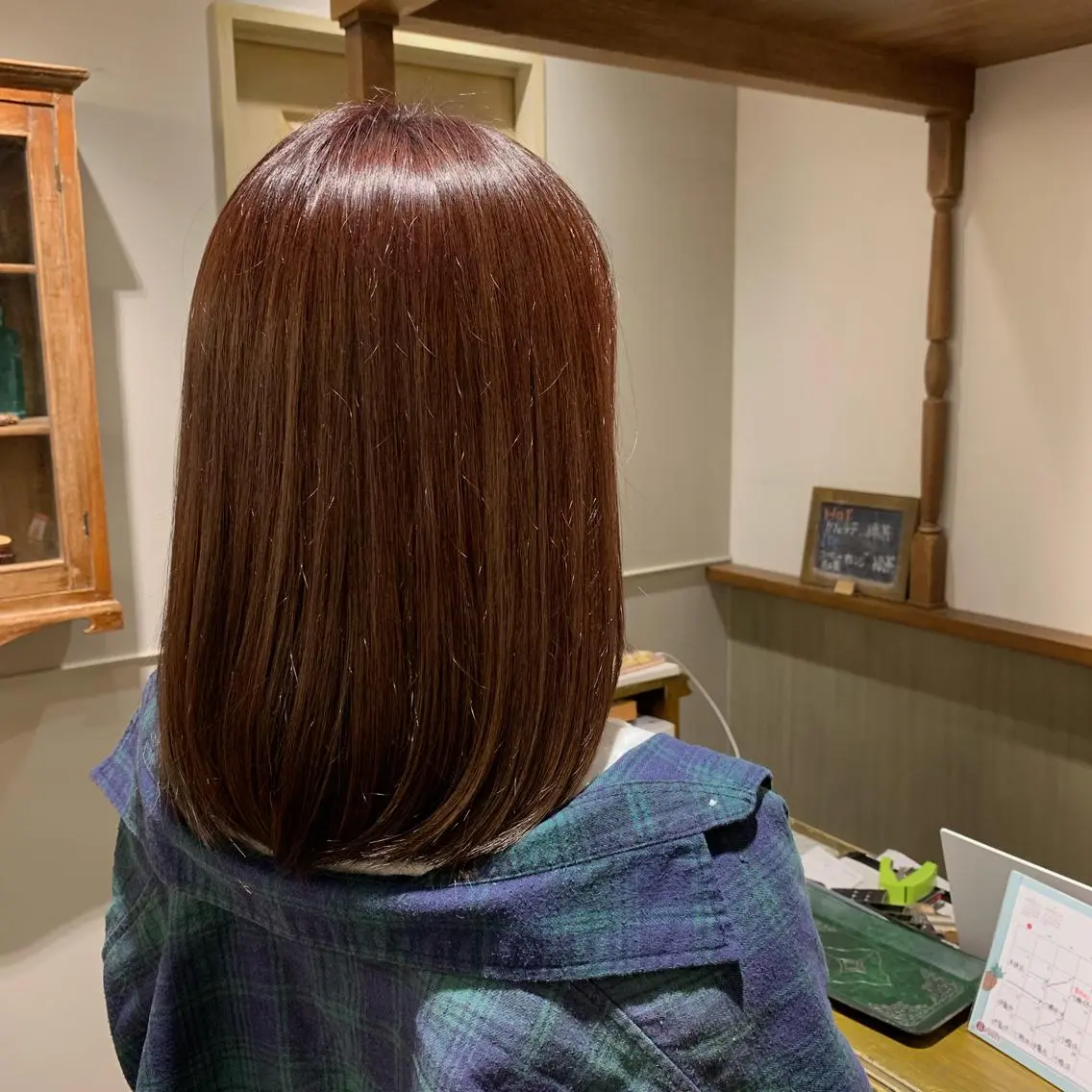 セミロング カラー レッドカラー トリートメント 韓国スタイル🇰🇷 annaのヘアスタイル