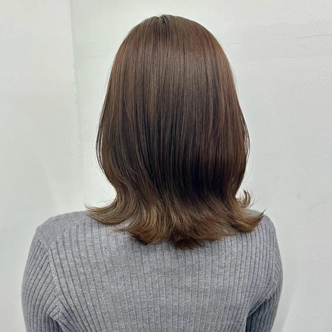 ミディアム カラー カット ヘアカラー トリートメント ブリーチなし/レイヤ ー特化🌈Tommyのヘアスタイル
