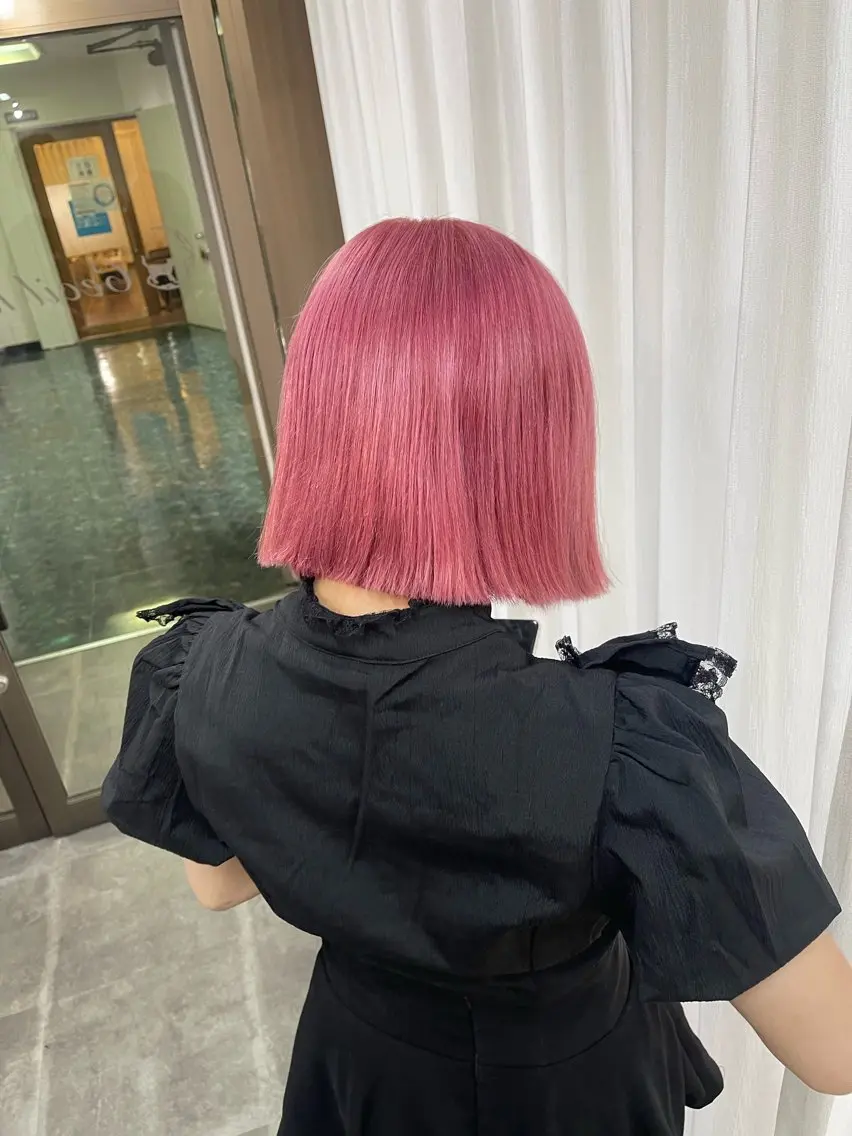 ショート カラー ブリーチ ケアブリーチ デザインカラー ダブルカラー ハイトーンカラー カット ヘアカラー トリートメント ダブルカラー/ 髪質改善💎安藤のヘアスタイル