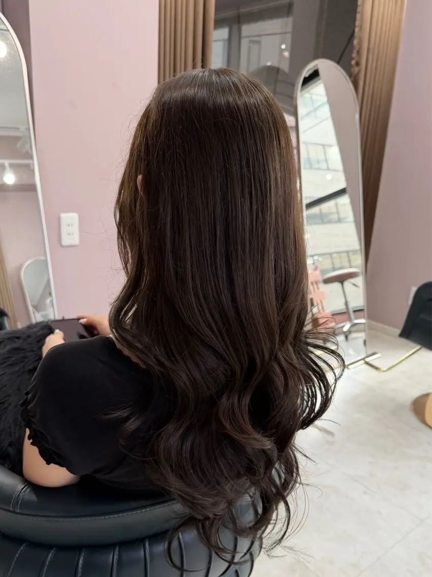 カラー ヘアカラー che'rie MIKUのヘアスタイル