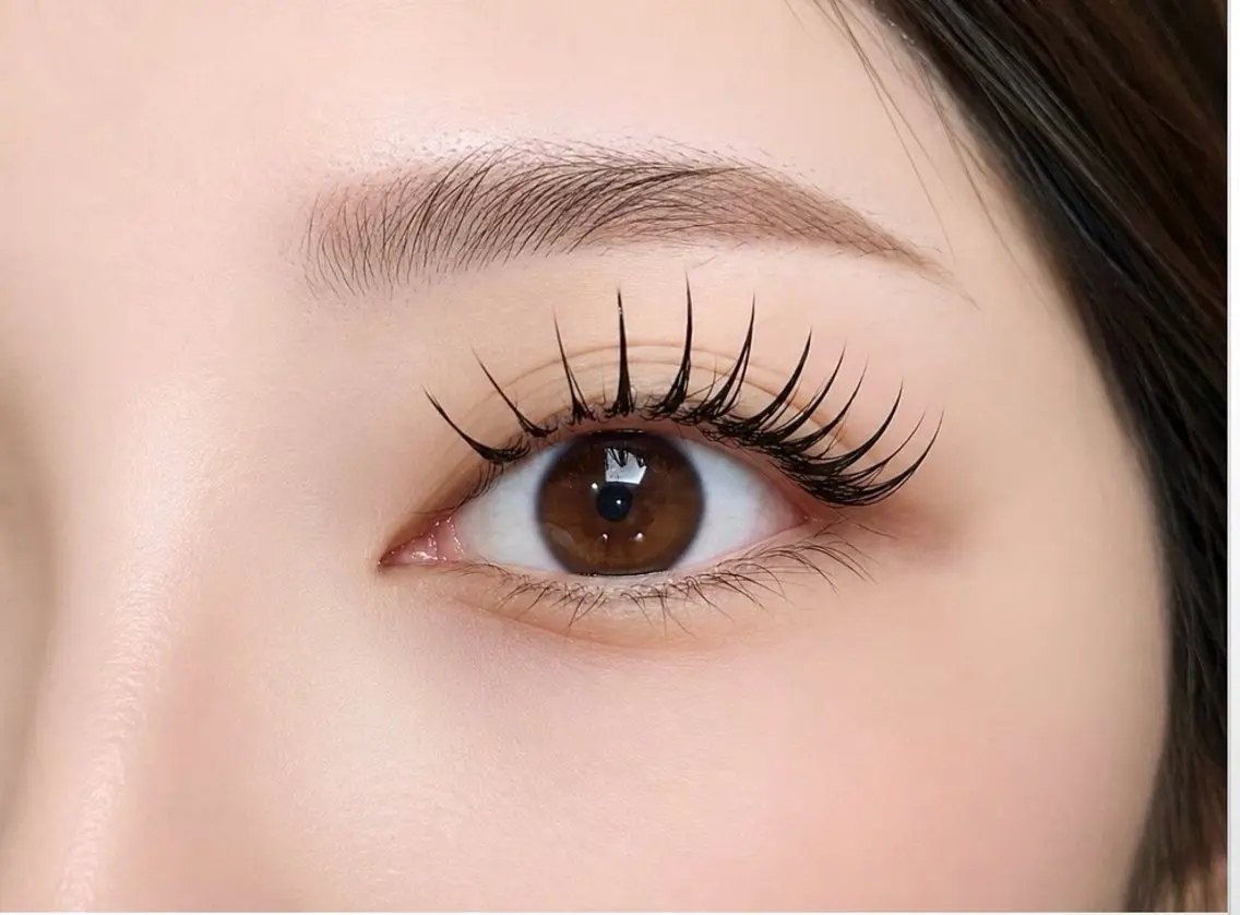 アンドヘルシー×フラットラッシュ100or120本🌱束感仕上げ（オフ込み）の写真