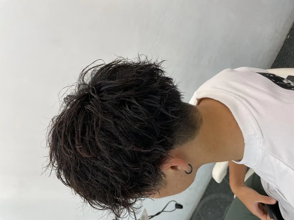 ショート パーマ メンズ カット パーマ 💇🏻‍♂️パーマ ニキ✨本田龍斗のヘアスタイル