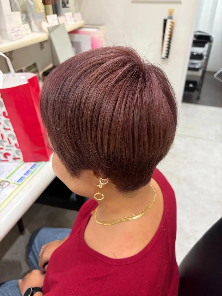 ショート カラー ヘアカラー 志村 梨帆のヘアスタイル